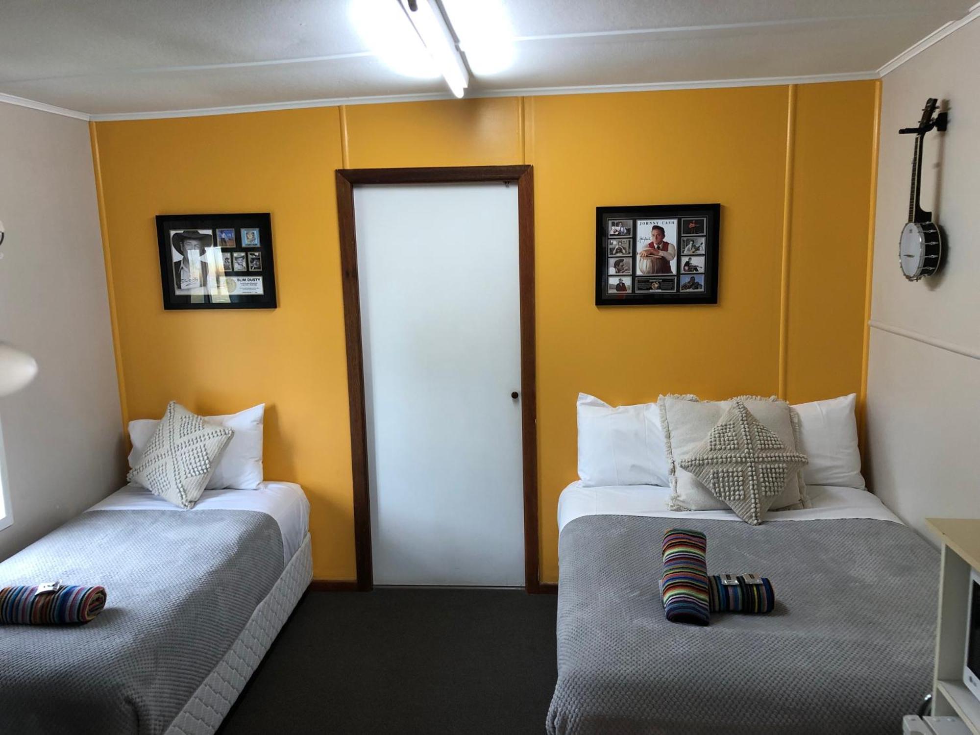 Acacia Motel Chinchilla Εξωτερικό φωτογραφία
